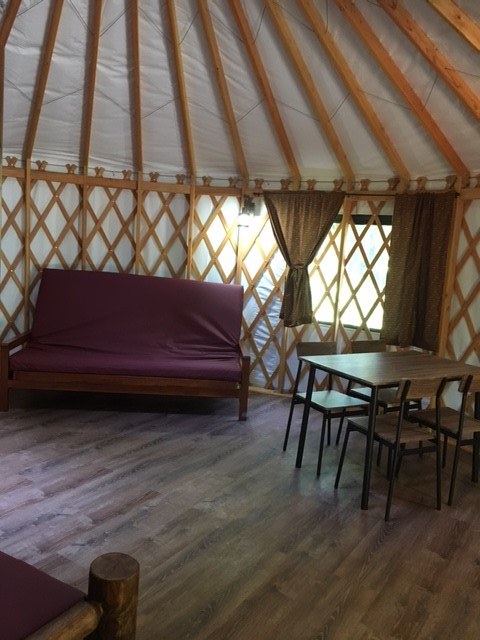 WC-Yurts Interior (3)
